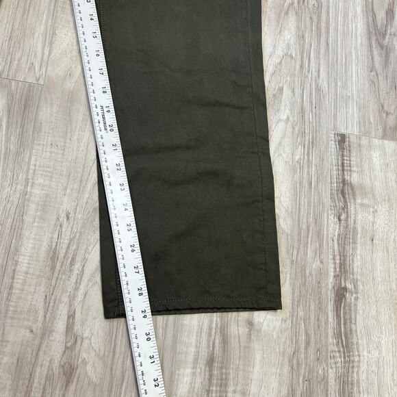 Dockers Men's Flat Front Classic Fit Olive Green Khaki Pants D3 Size W34 L29 - Picture 5 of 10